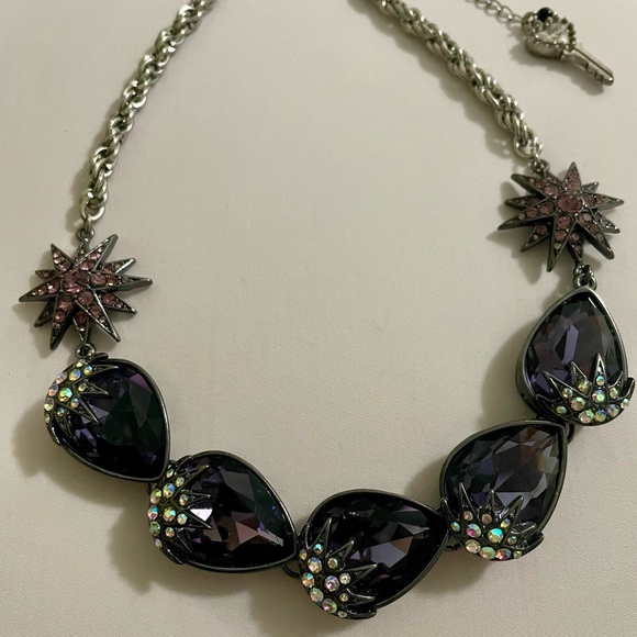 Betsey Johnson purple charm necklace - Picture 2 of 4